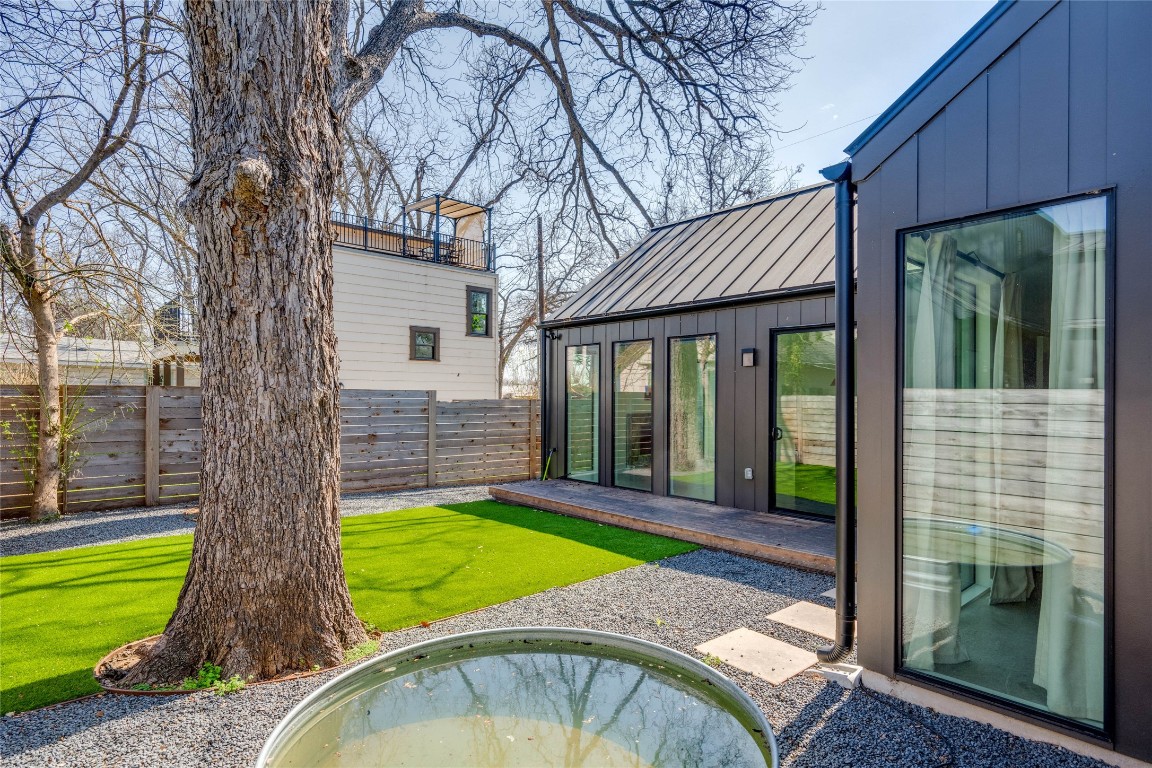 2615 Willow Street, Unit 2 Austin, TX 78702 - Photo 25 of 34