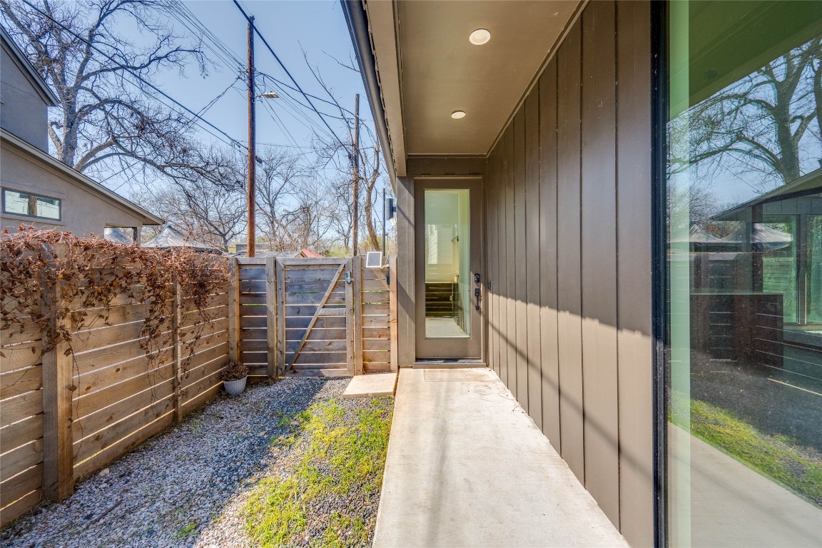 2615 Willow Street, Unit 2 Austin, TX 78702 - Photo 34 of 34