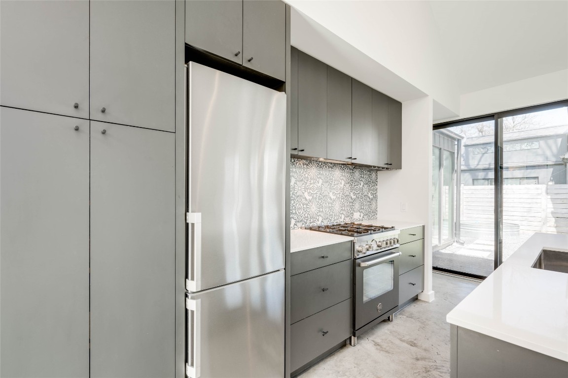 2615 Willow Street, Unit 2 Austin, TX 78702 - Photo 5 of 34