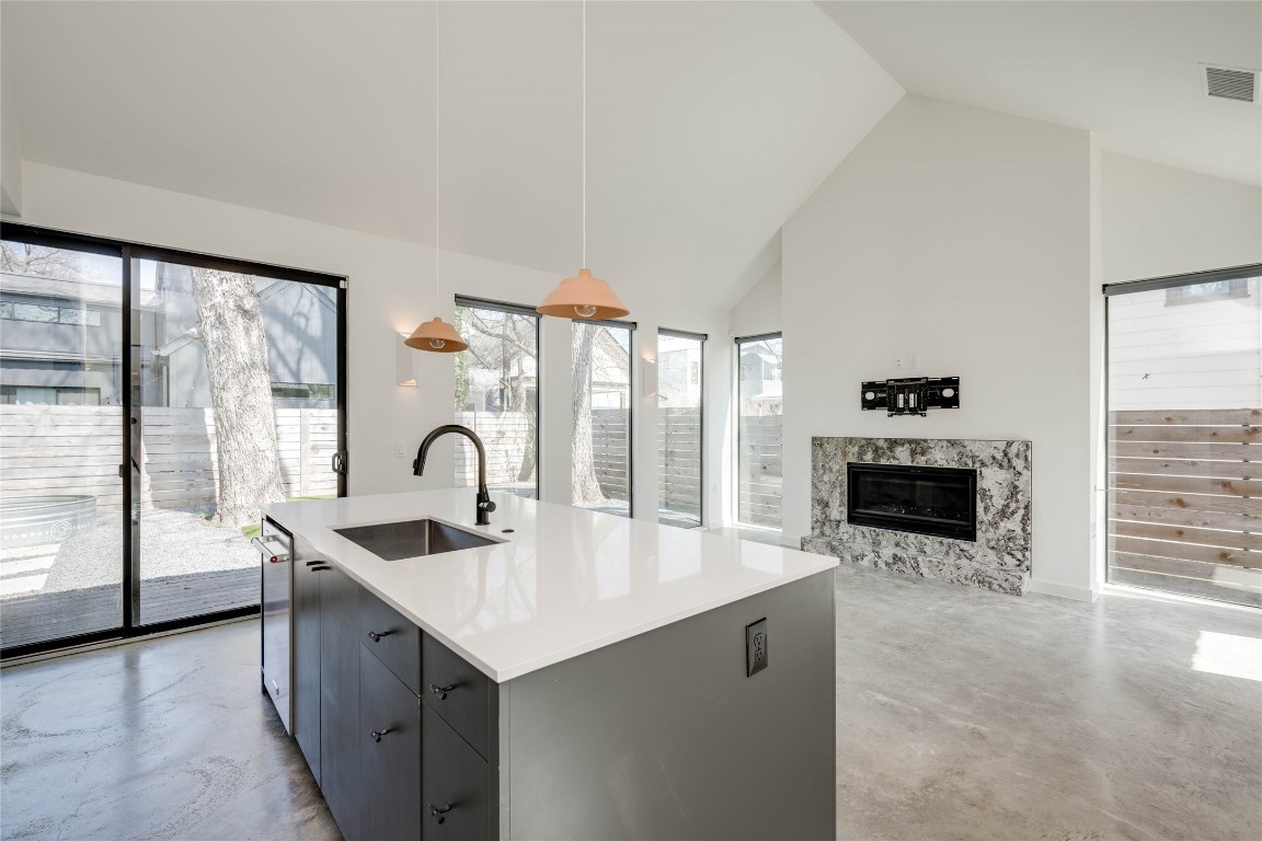 2615 Willow Street, Unit 2 Austin, TX 78702 - Photo 8 of 34