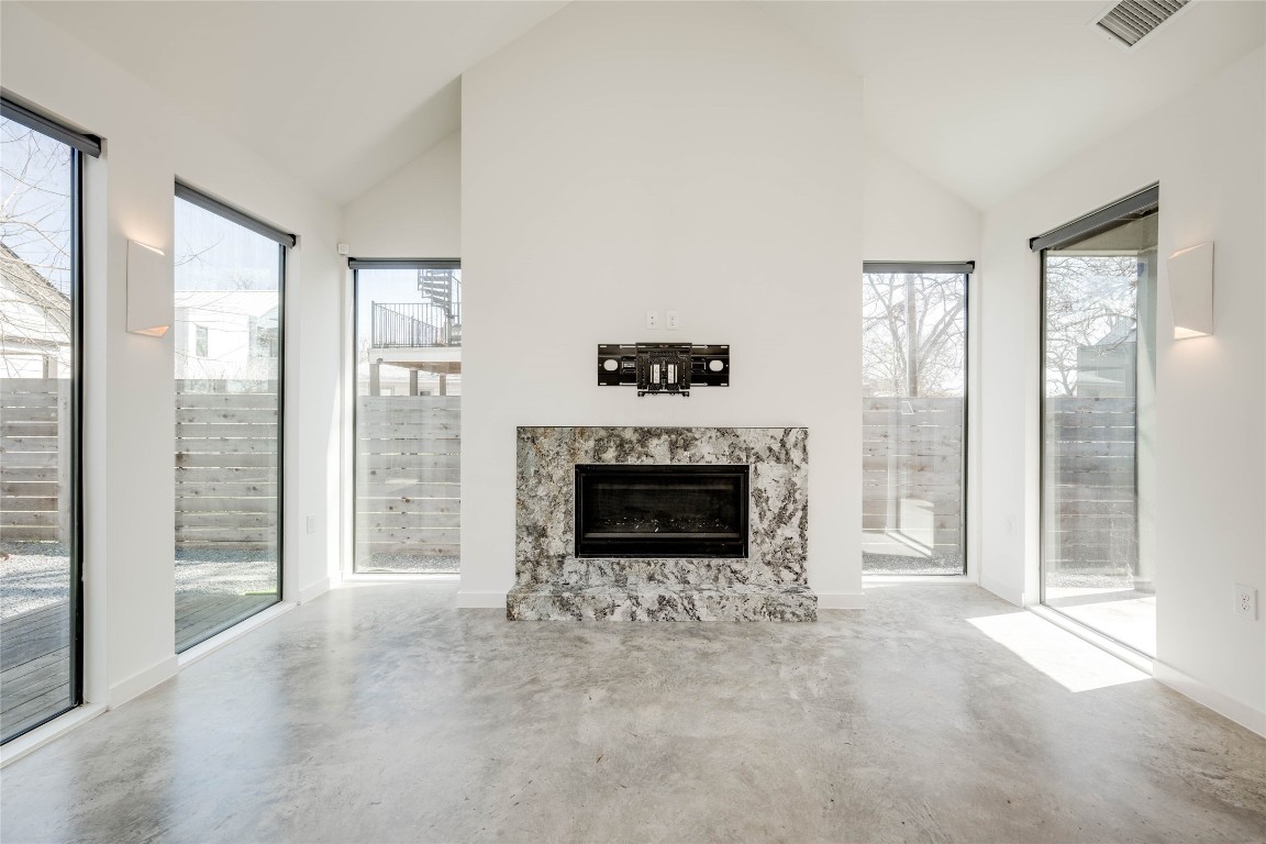 2615 Willow Street, Unit 2 Austin, TX 78702 - Photo 9 of 34