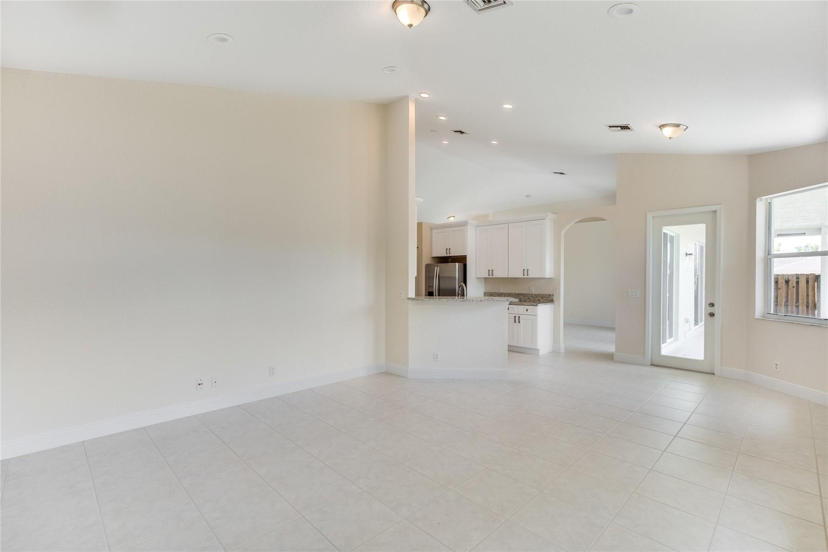 128 Nottingham Road Royal Palm Beach, FL 33411 - Photo 8 of 22 Photo 8