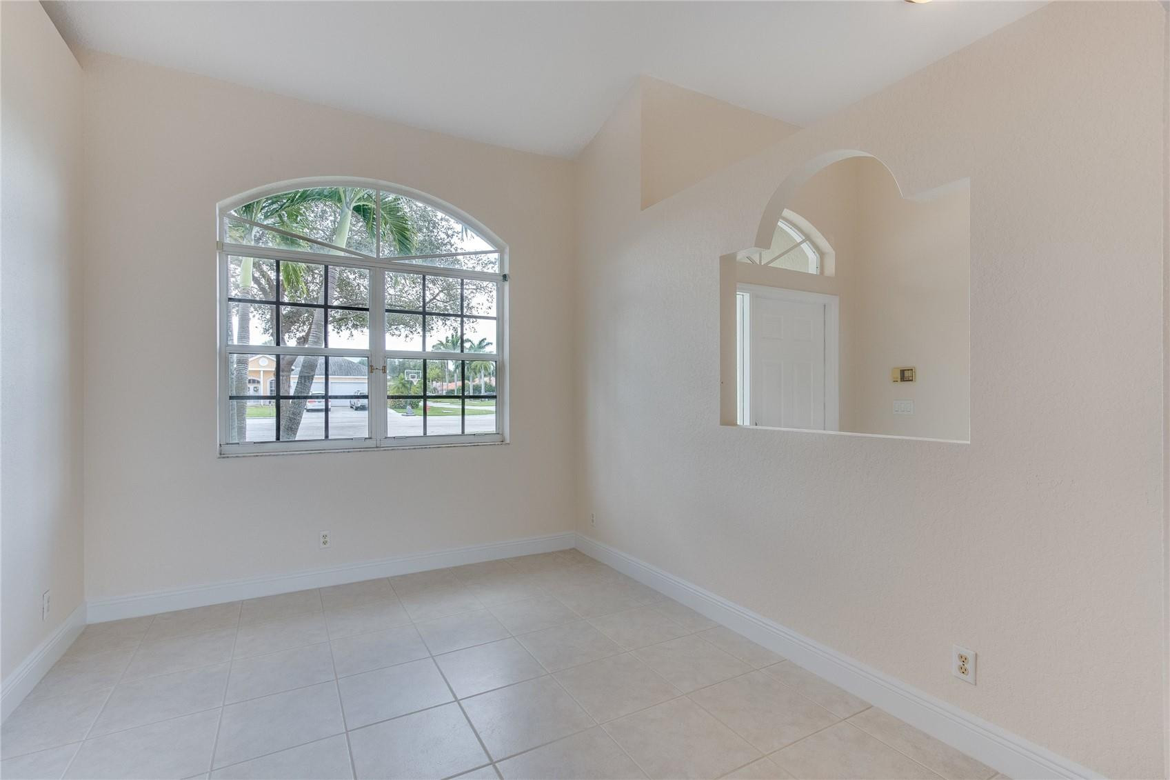 128 Nottingham Road Royal Palm Beach, FL 33411 - Photo 10 of 22 Photo 10