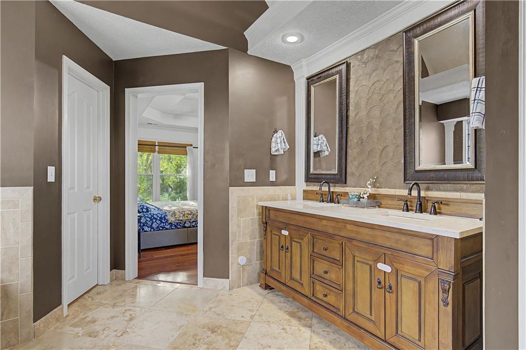 7228 Widmer Road Shawnee, KS 66216 - Photo 21 of 46