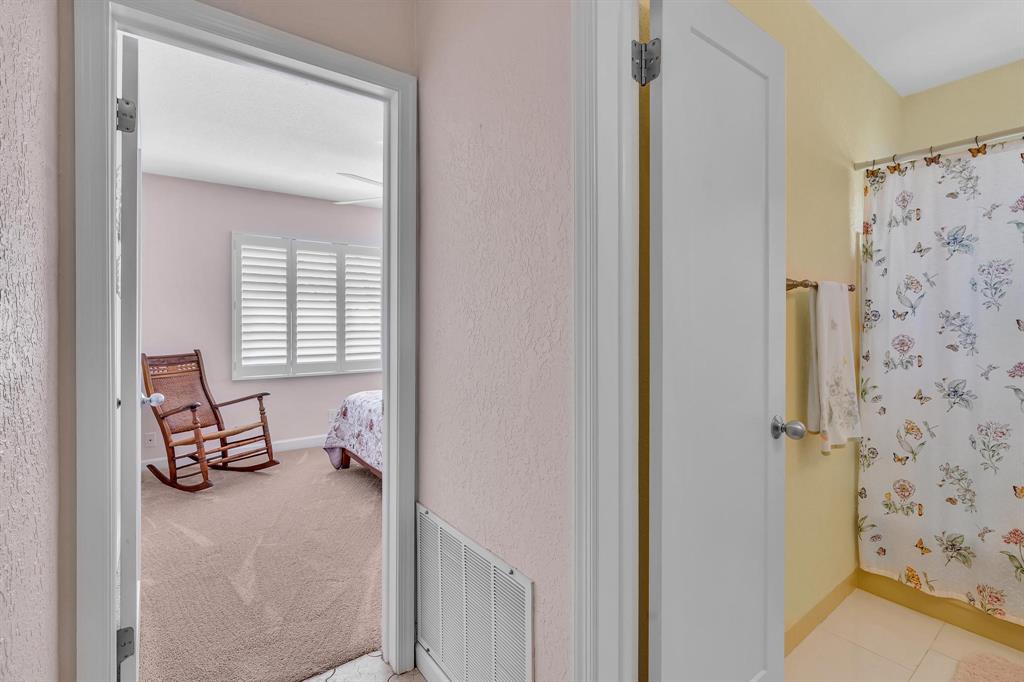 5800 Northwest 83rd Terrace Tamarac, FL 33321 - Photo 28 of 38