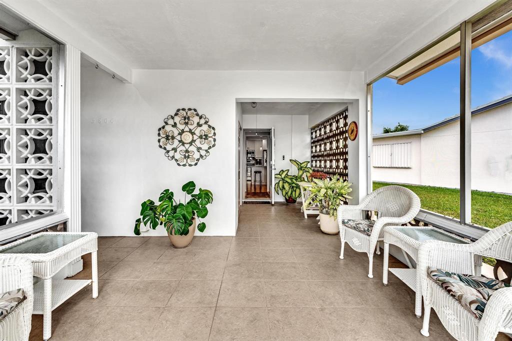 5800 Northwest 83rd Terrace Tamarac, FL 33321 - Photo 4 of 38