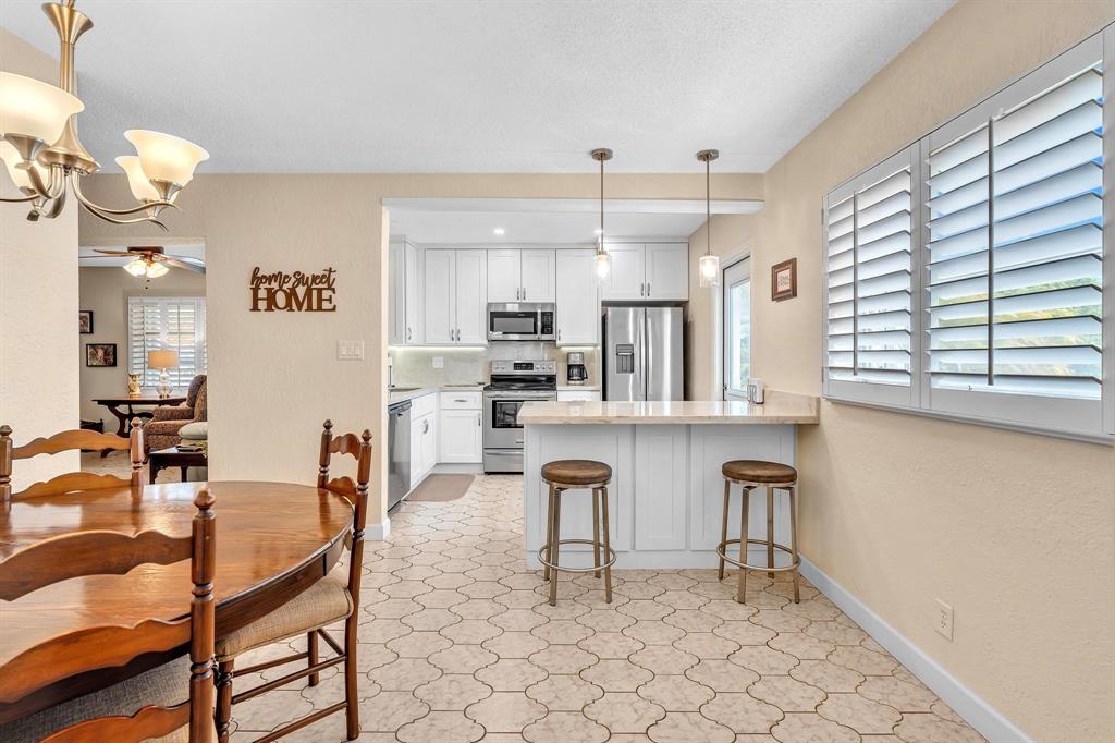 5800 Northwest 83rd Terrace Tamarac, FL 33321 - Photo 8 of 38