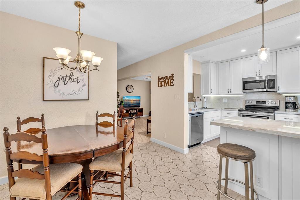 5800 Northwest 83rd Terrace Tamarac, FL 33321 - Photo 9 of 38