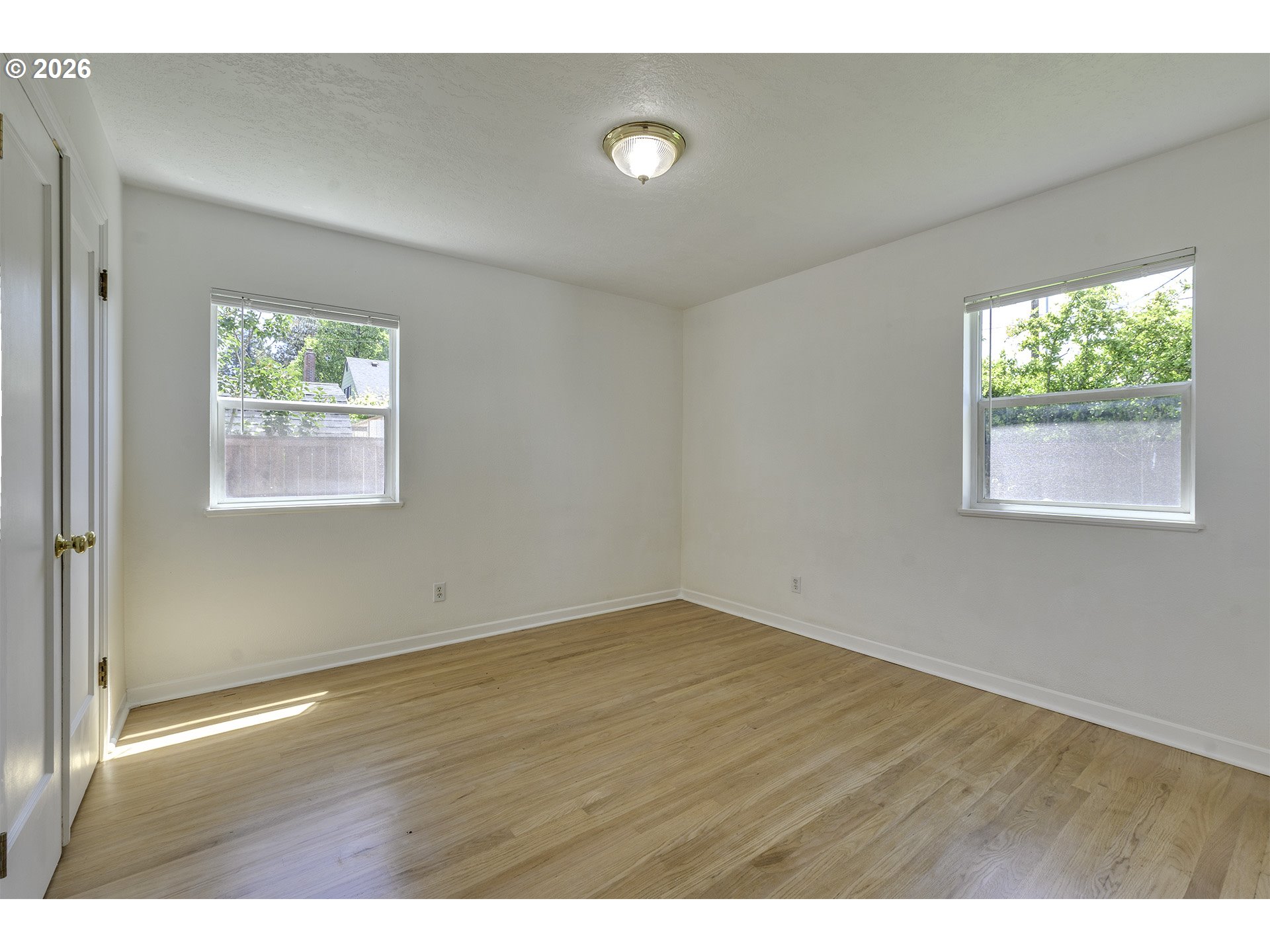 4768 North Yale Street Portland, OR 97203 - Photo 11 of 31