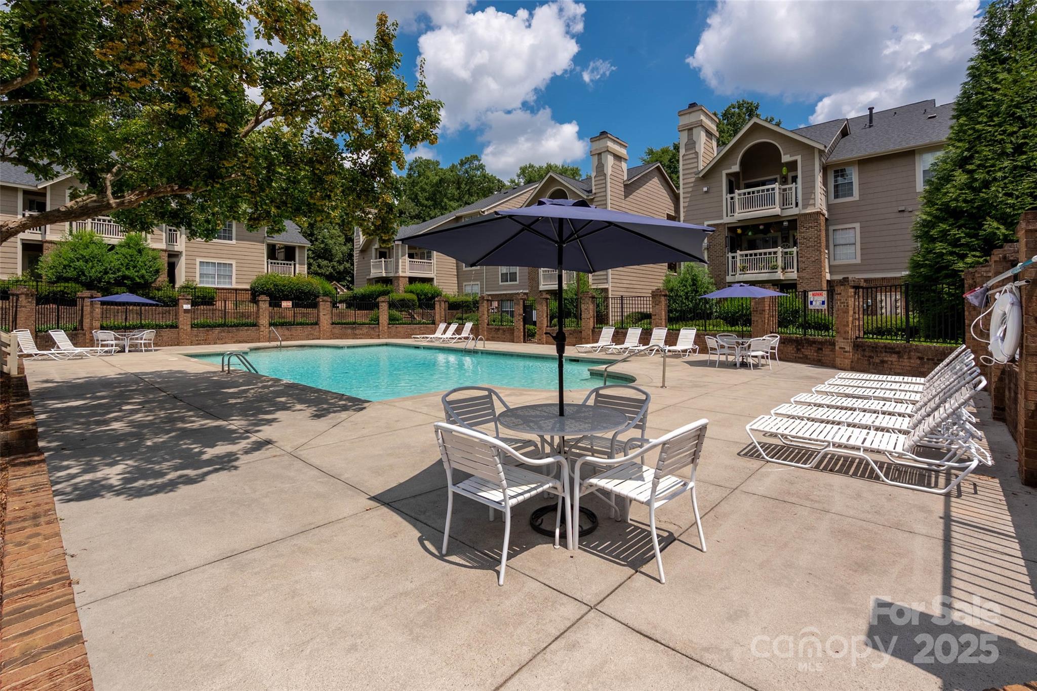 5007 Sharon Road, Unit I Charlotte, NC 28210 - Photo 23 of 26 Gallery Image 23