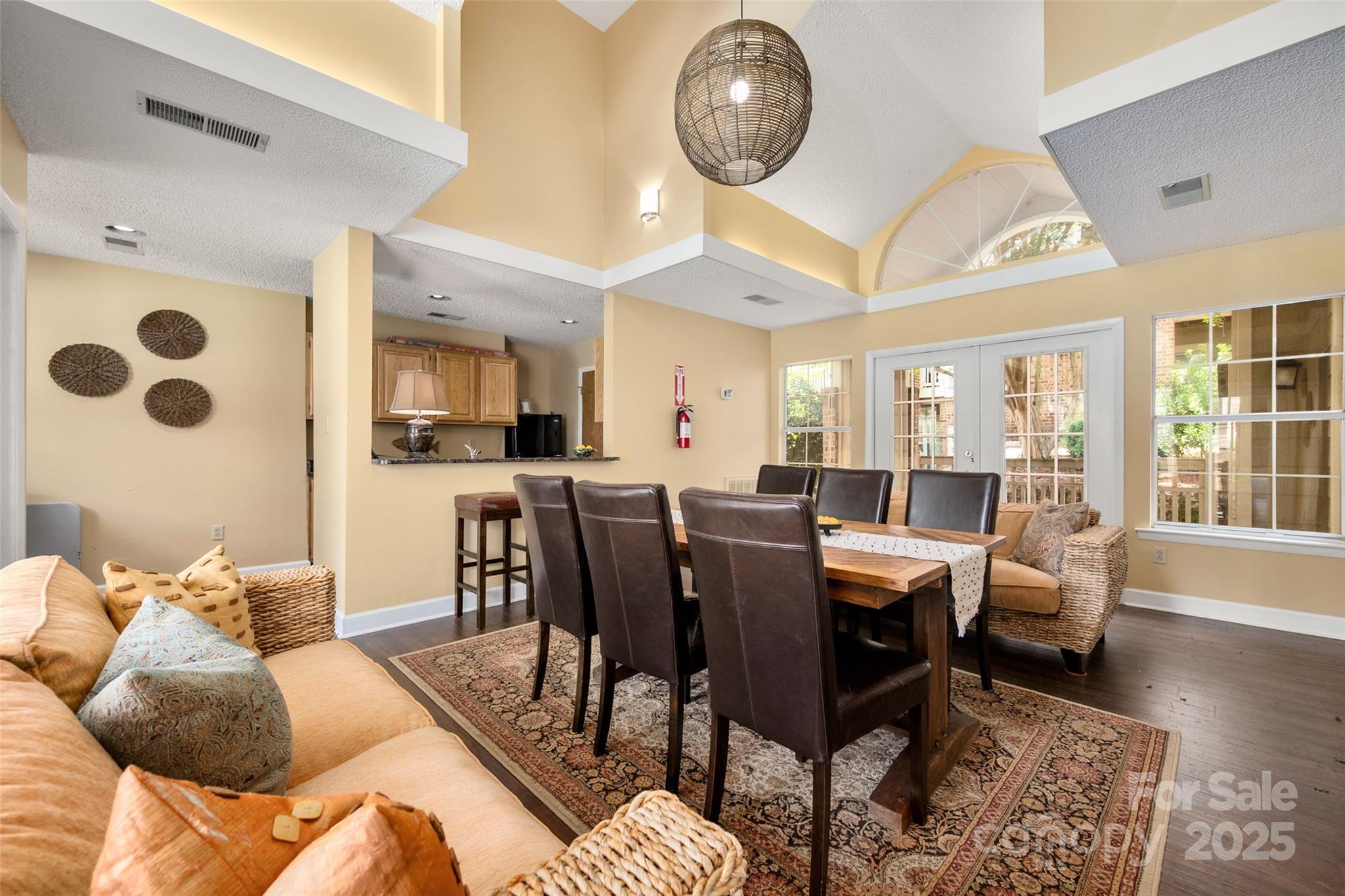 5007 Sharon Road, Unit I Charlotte, NC 28210 - Photo 24 of 26 Gallery Image 24