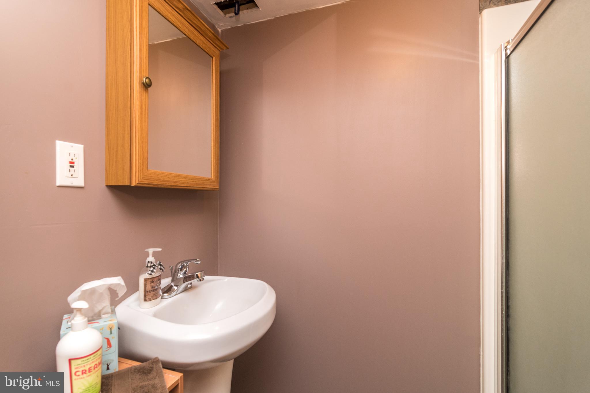 1902 Carton Road Hatboro, PA 19040 - Photo 34 of 45 Basement bathroom