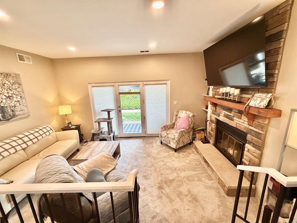 1813 Kenzie Road Pittsburgh, PA 15205 - Photo 4 of 32