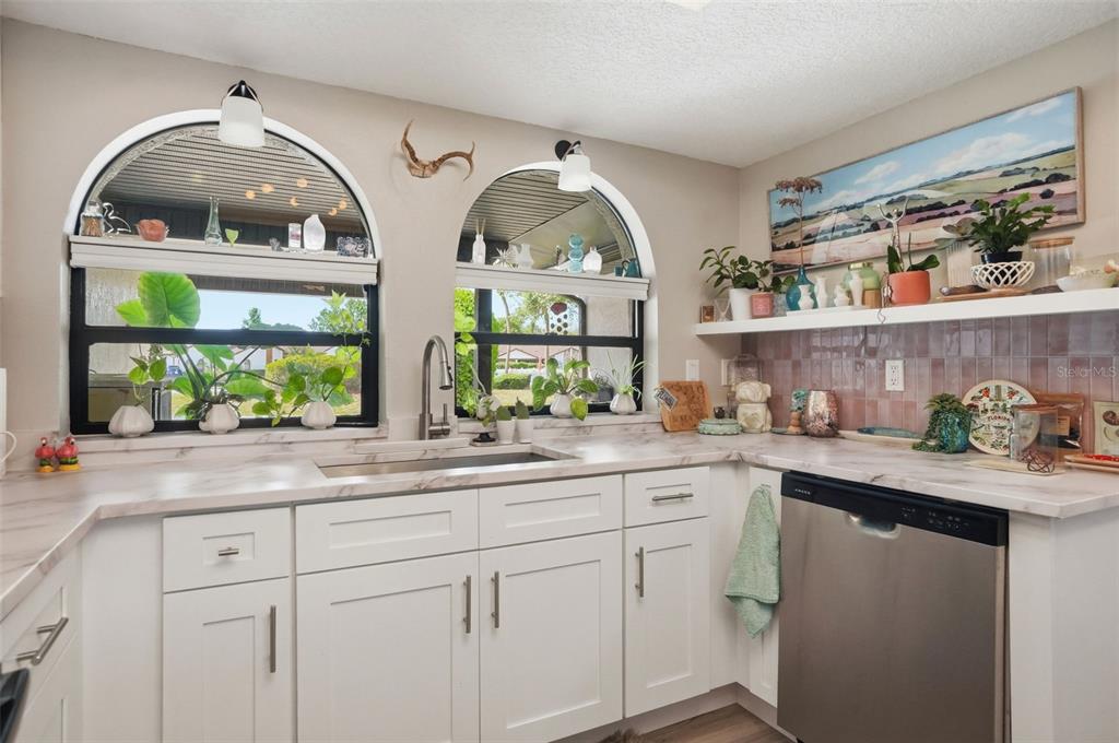 9143 Lingrove Road Weeki Wachee, FL 34613 - Photo 15 of 73