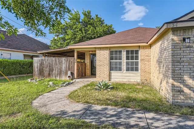 $1,800 | 134 Bellair Drive, Kyle, TX 78640