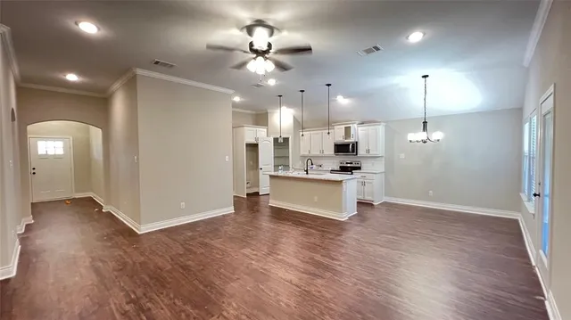 $1,900 | 602 Tippit Lane, Greenville, TX 75402