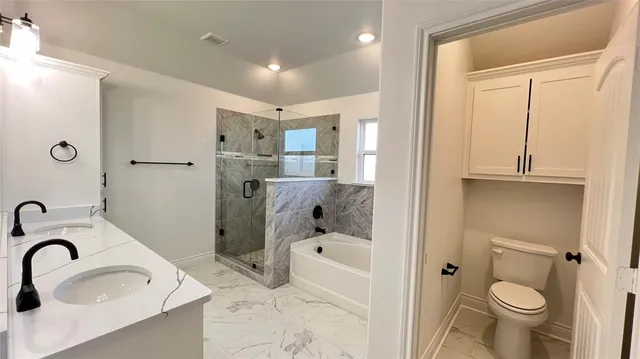 $1,900 | 602 Tippit Lane, Greenville, TX 75402