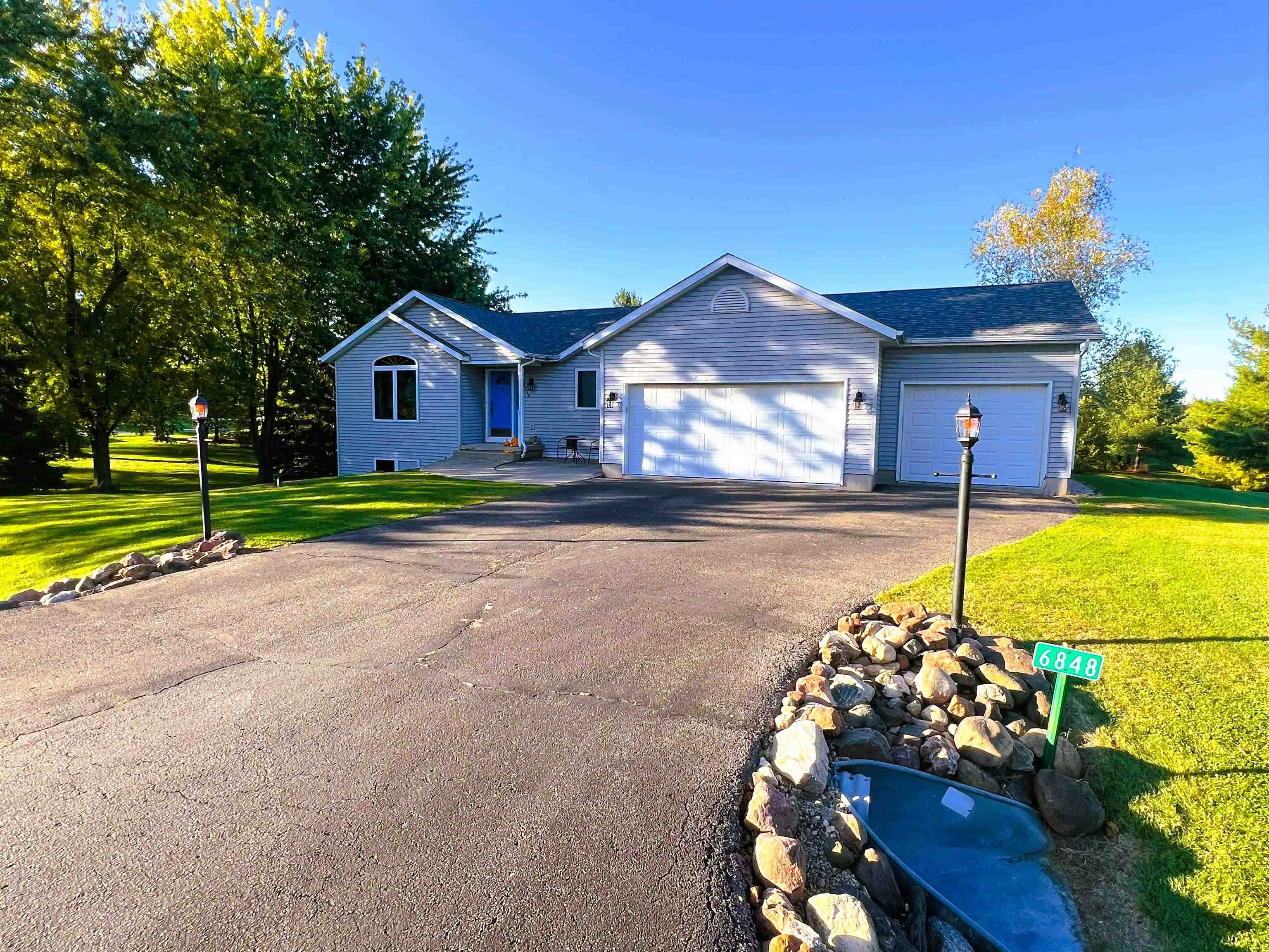 6848 Moonlight Circle Sun Prairie, WI 53590 - Photo 16 of 80