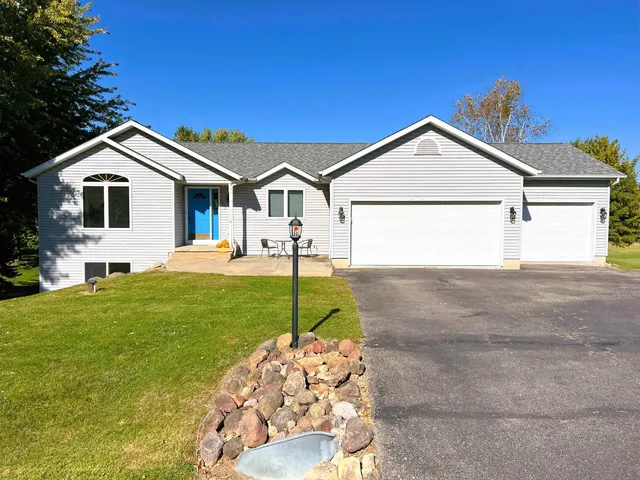 $560,000 | 6848 Moonlight Circle, Sun Prairie, WI 53590