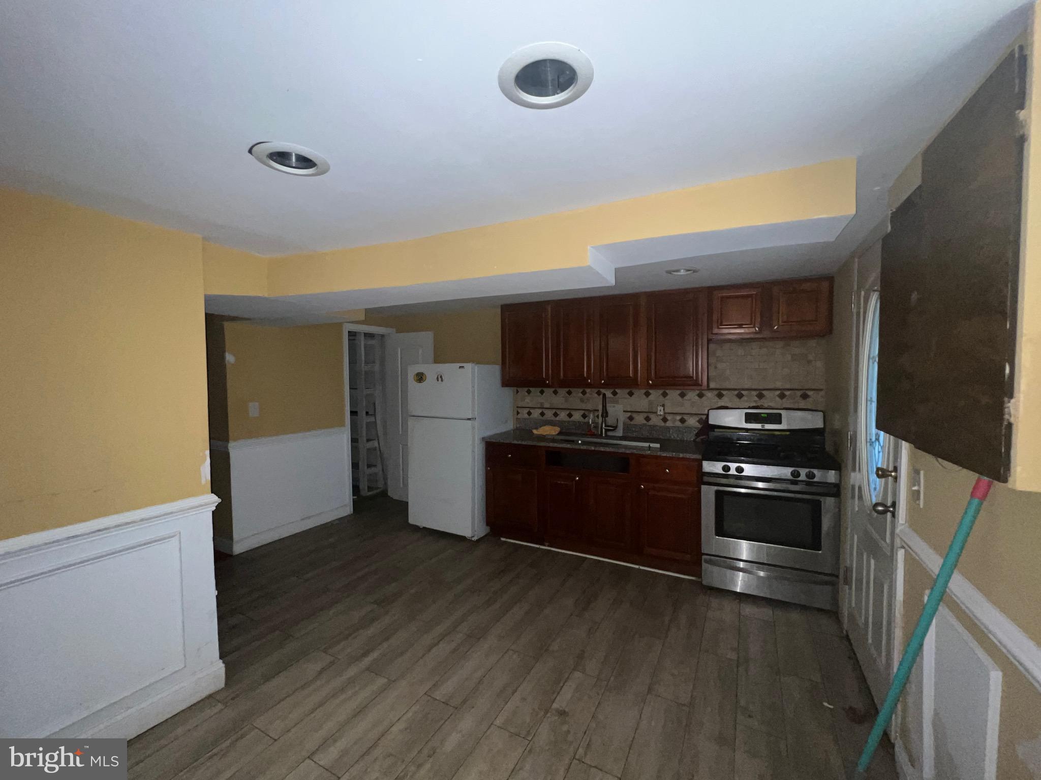 7713 Baltimore Street Baltimore, MD 21224 - Photo 8 of 9