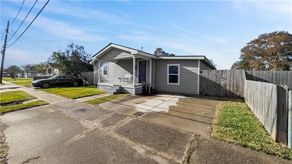 $259,999 | 1706 Stafford Street, Gretna, LA 70053
