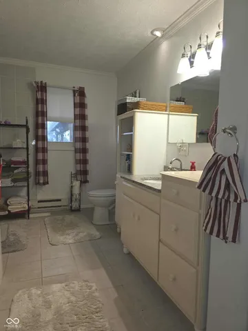 $389,900 | 1334 South Onyx Court, New Castle, IN 47362