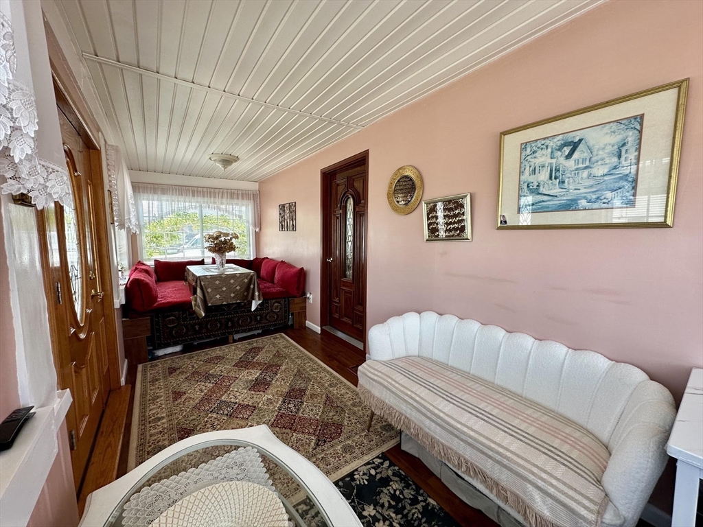 94 Baldwin Street West Springfield, MA 01089 - Photo 11 of 40 Gallery Image 11
