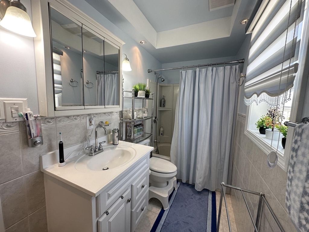 94 Baldwin Street West Springfield, MA 01089 - Photo 12 of 40 Gallery Image 12