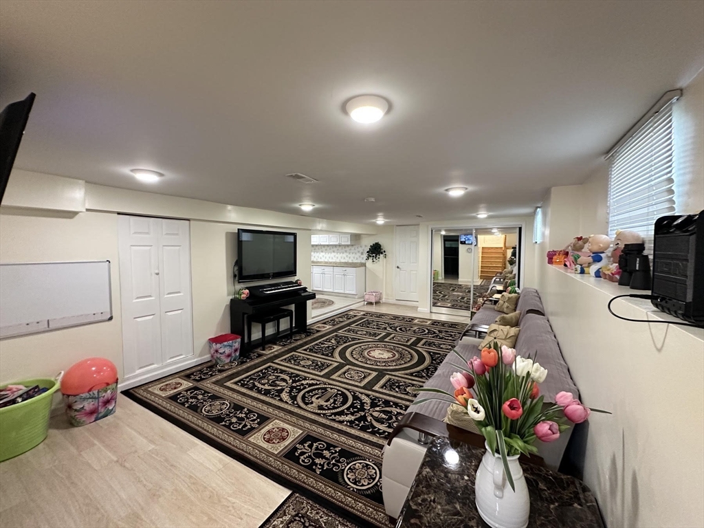 94 Baldwin Street West Springfield, MA 01089 - Photo 31 of 40 Gallery Image 31