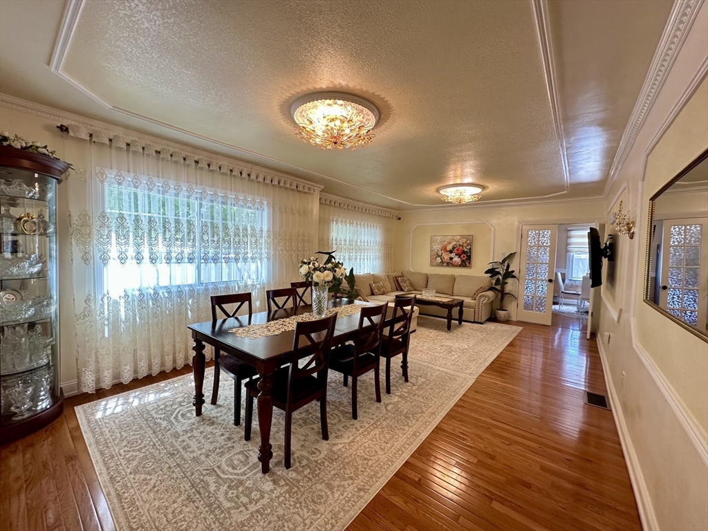 94 Baldwin Street West Springfield, MA 01089 - Photo 4 of 40 Gallery Image 4