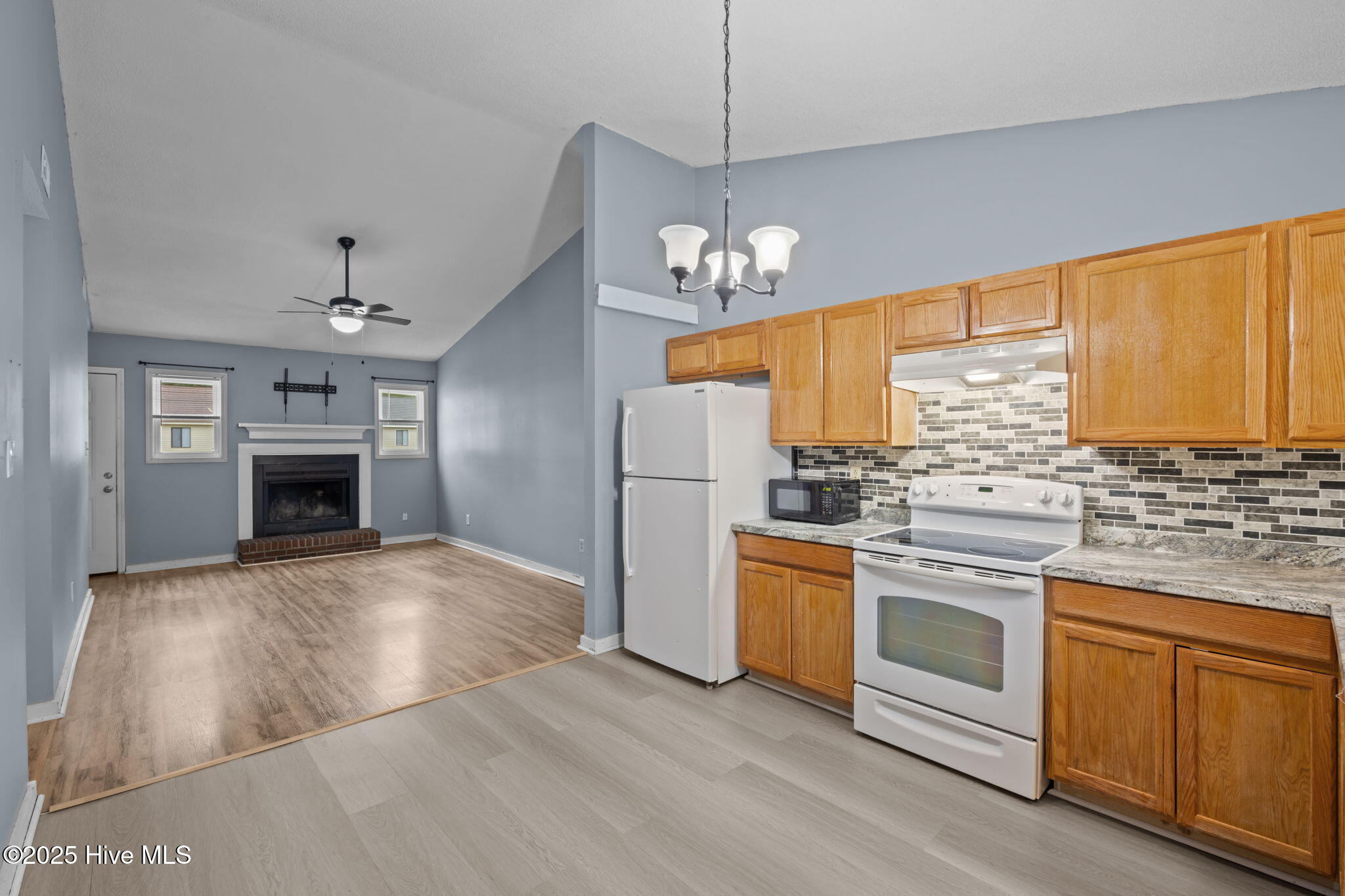 230 Cedar Ridge Lane, Unit 232 Havelock, NC 28532 - Photo 9 of 21 13-web-or-mls-0C0A7460