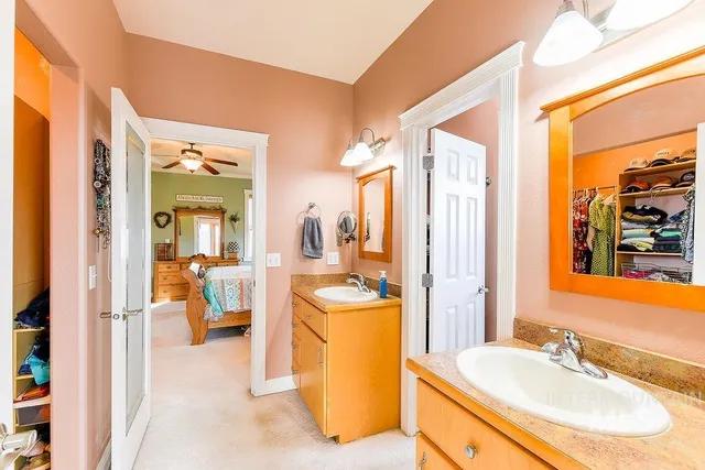 $915,000 | 18072 Central Grd, Genesee, ID 83832