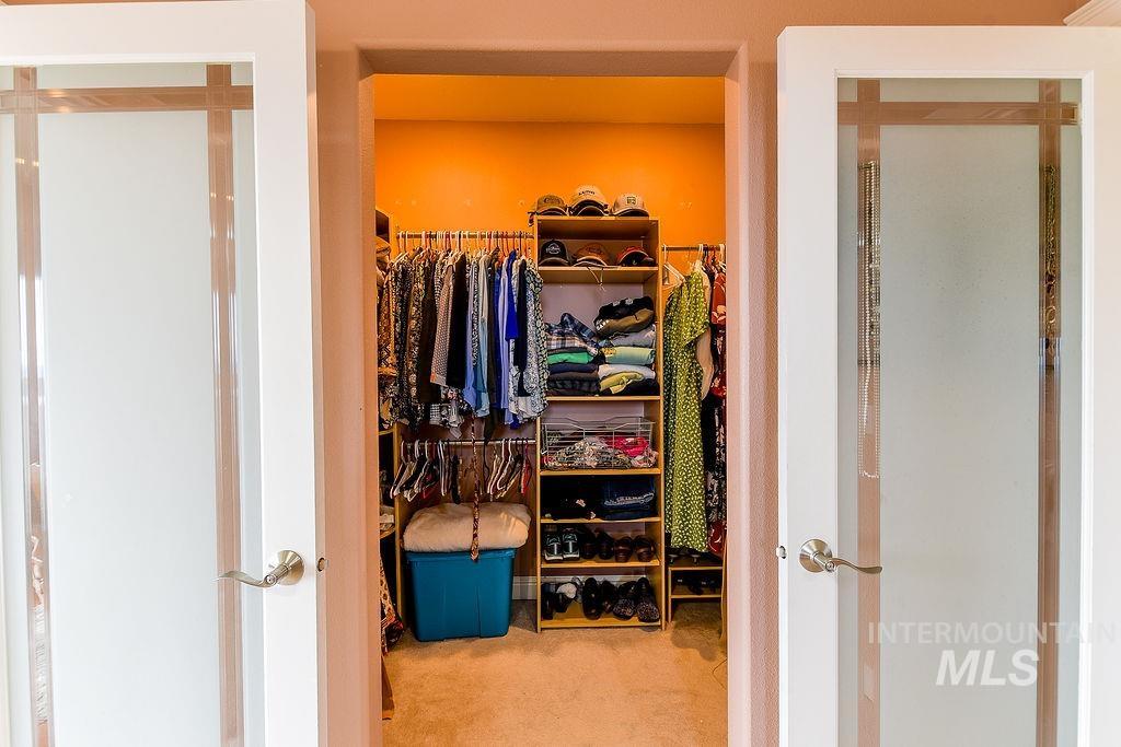 18072 Central Grd Genesee, ID 83832 - Photo 28 of 50 Spacious closet featuring light colored carpet