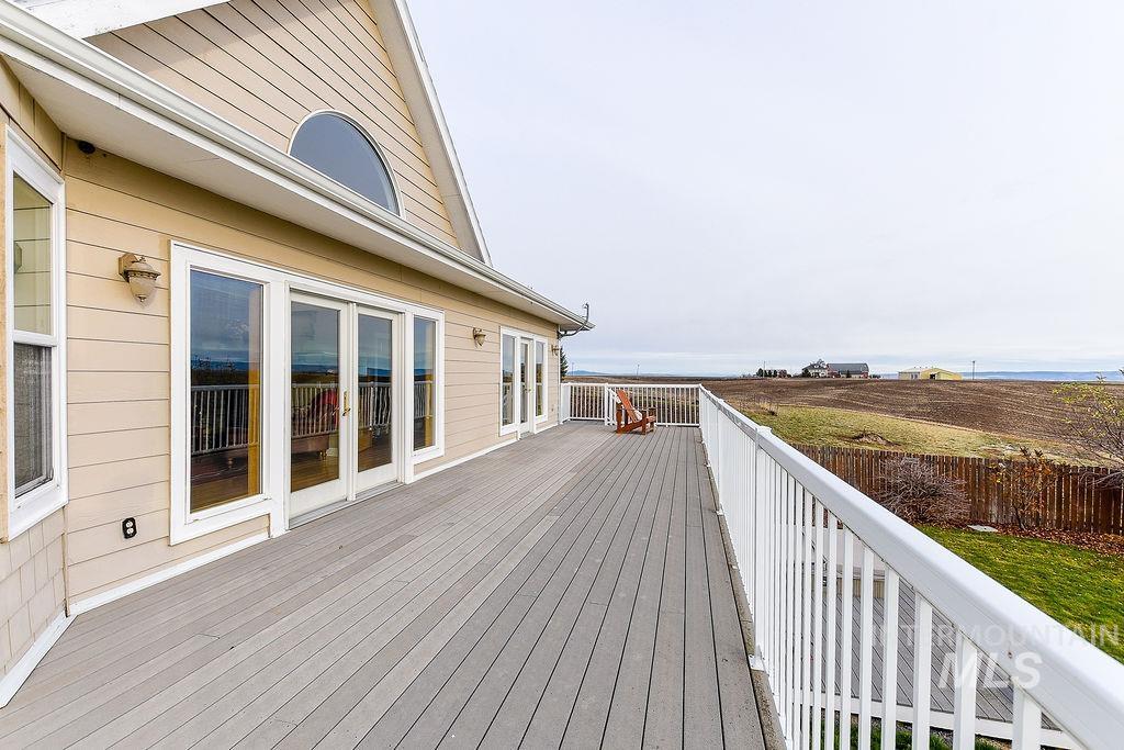 18072 Central Grd Genesee, ID 83832 - Photo 44 of 50 View of deck