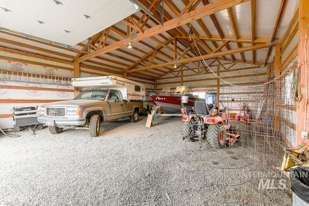 18072 Central Grd Genesee, ID 83832 - Photo 50 of 50 View of garage