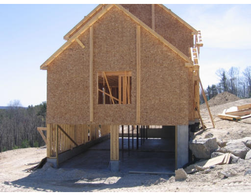 27 Longview Circle Pelham, NH 03076 - Photo 2 of 8 Gallery Image 2