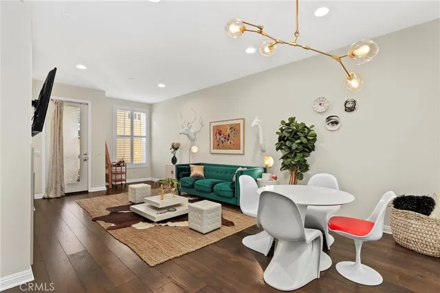 $999,000 | 6526 1/2 Fountain Avenue, Los Angeles, CA 90028