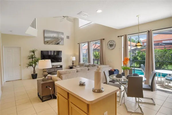 $3,100 | 134 Sevilla Avenue, Davenport, FL 33897