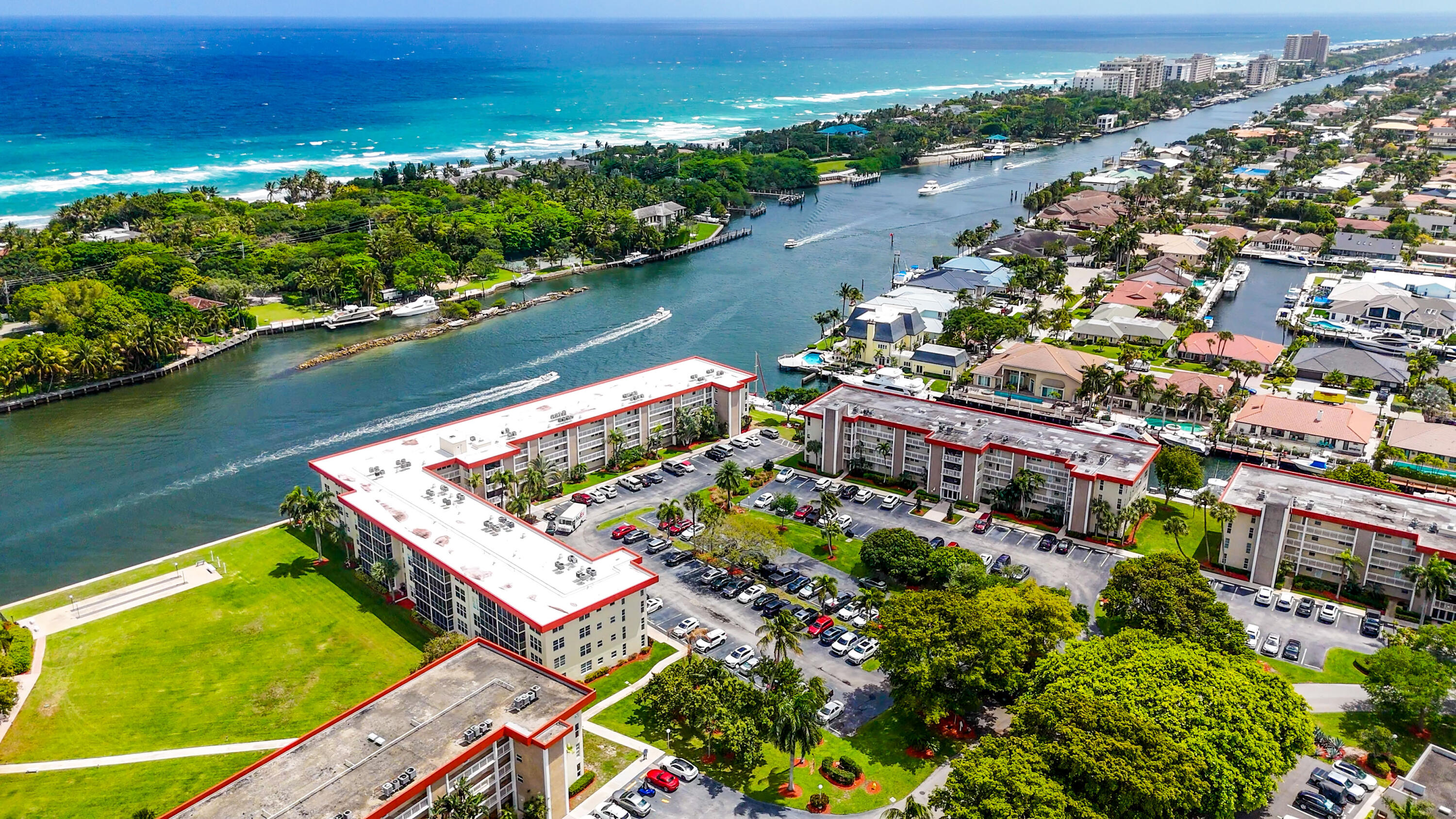3150 Northeast 48th Court, Unit 414 Lighthouse Point, FL 33064 - Photo 50 of 50 3180 NE 48CT unit 201 Drone shots-14