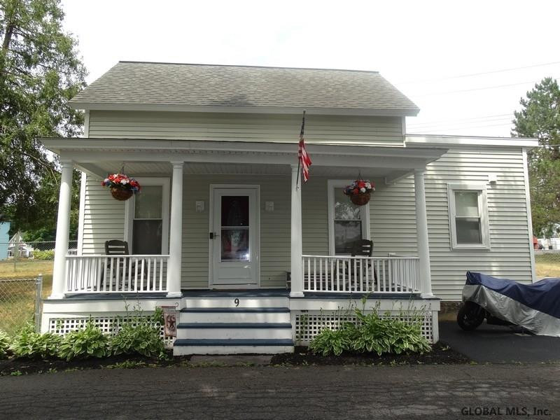 9 Champlain Road Stillwater, NY 12170 - Photo 2 of 22 Photo 2