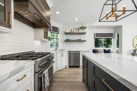 $2,995,000 | 2273 Wales Drive, Cardiff-by-the-Sea, CA 92007