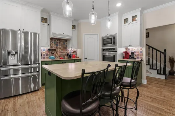 $769,900 | 18551 Lazy Lane, Flint, TX 75762