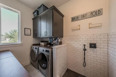 $815,000 | 505 North Saddle Horn Court, Weatherford, TX 76087