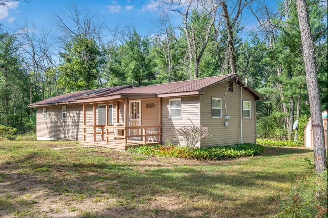 $127,900 | 8739 South Newbern Avenue, Baldwin, MI 49304