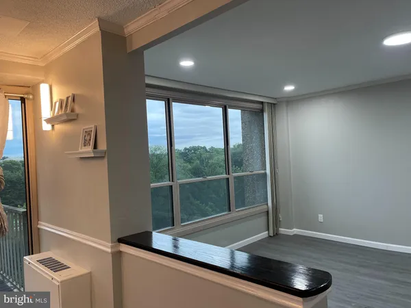 $2,750 | 1001 City Avenue, Unit E1107, Wynnewood, PA 19096