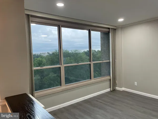 $2,750 | 1001 City Avenue, Unit E1107, Wynnewood, PA 19096