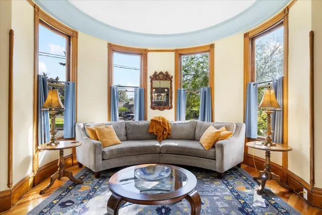 $995,000 | 223 North Oregon Street, Yreka, CA 96097