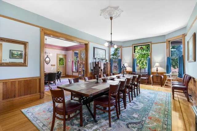 $995,000 | 223 North Oregon Street, Yreka, CA 96097