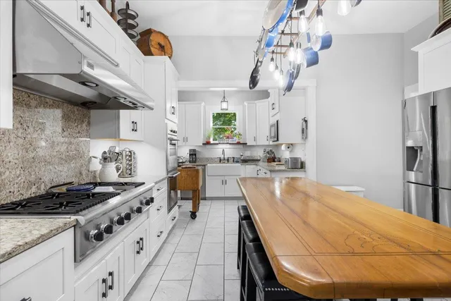 $995,000 | 223 North Oregon Street, Yreka, CA 96097