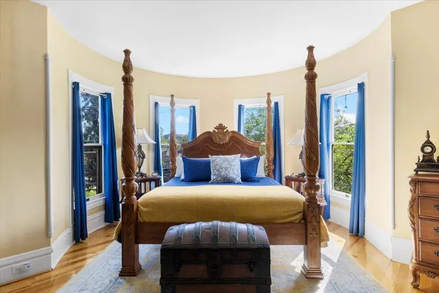 $995,000 | 223 North Oregon Street, Yreka, CA 96097